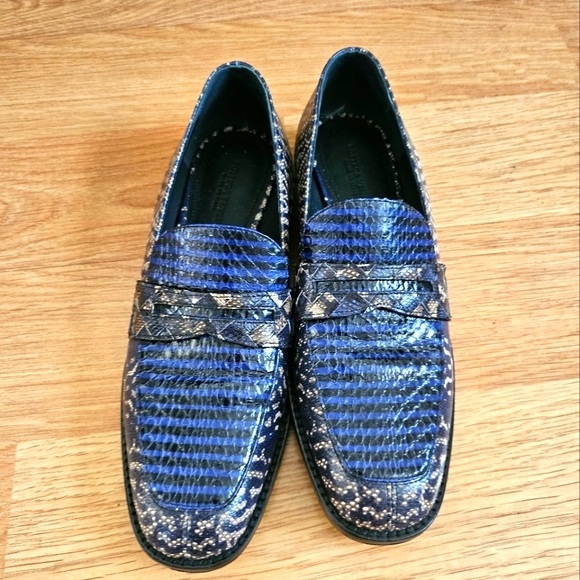 Authentic Bottega Veneta blue phyton loofers - Picture 1 of 6